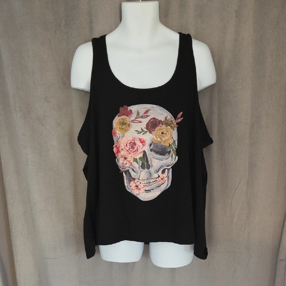 Warehouse1 Size 3x Black Boxy Tank Top with Artistic Skull Design
